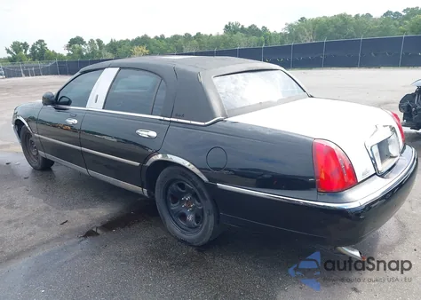 2002 Lincoln Town Car Cartier from USA, damaged, VIN 1LNHM85W62Y605076